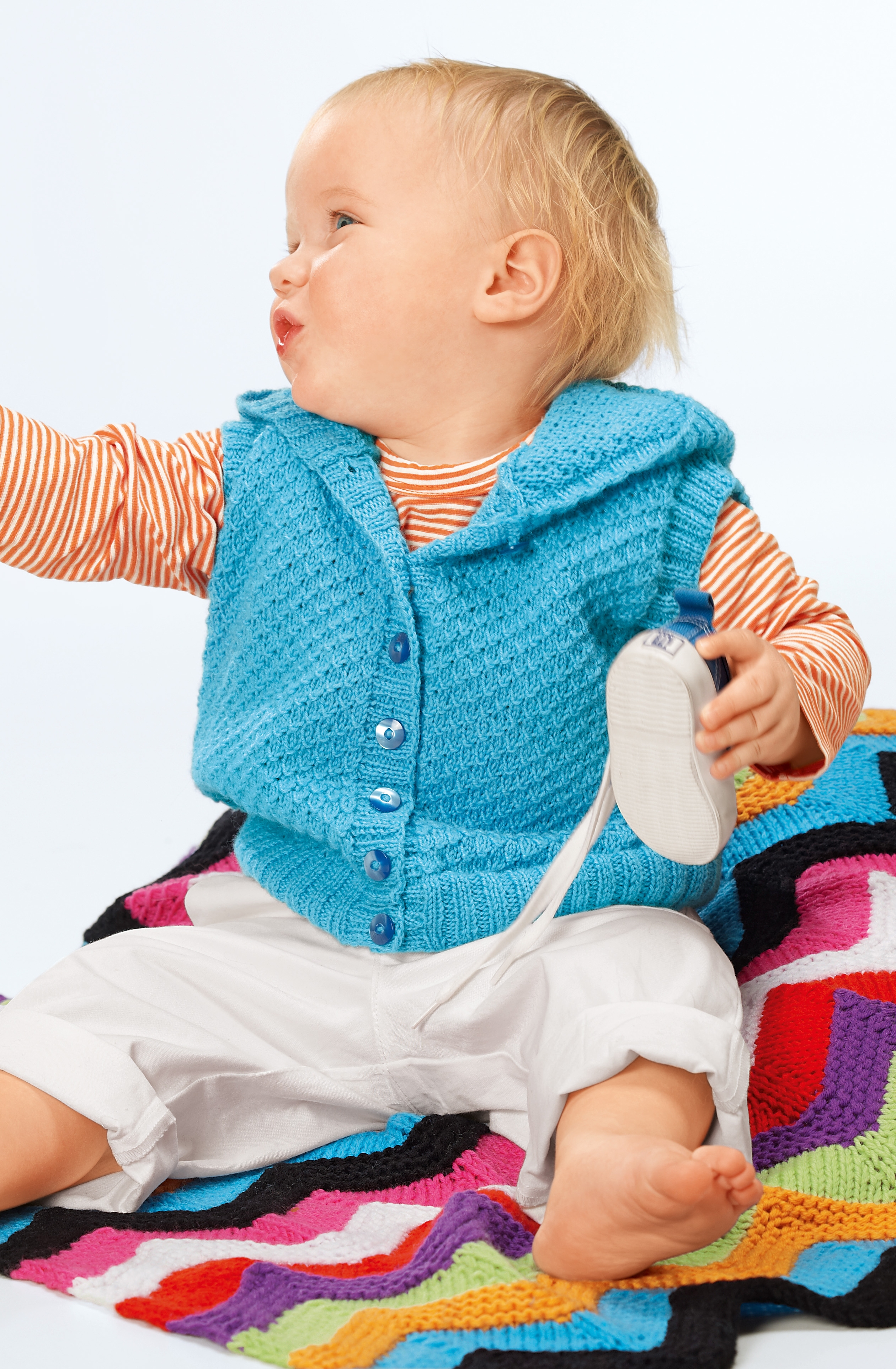  Modell 12233 Baby-Kapuzenweste Baby Merino 