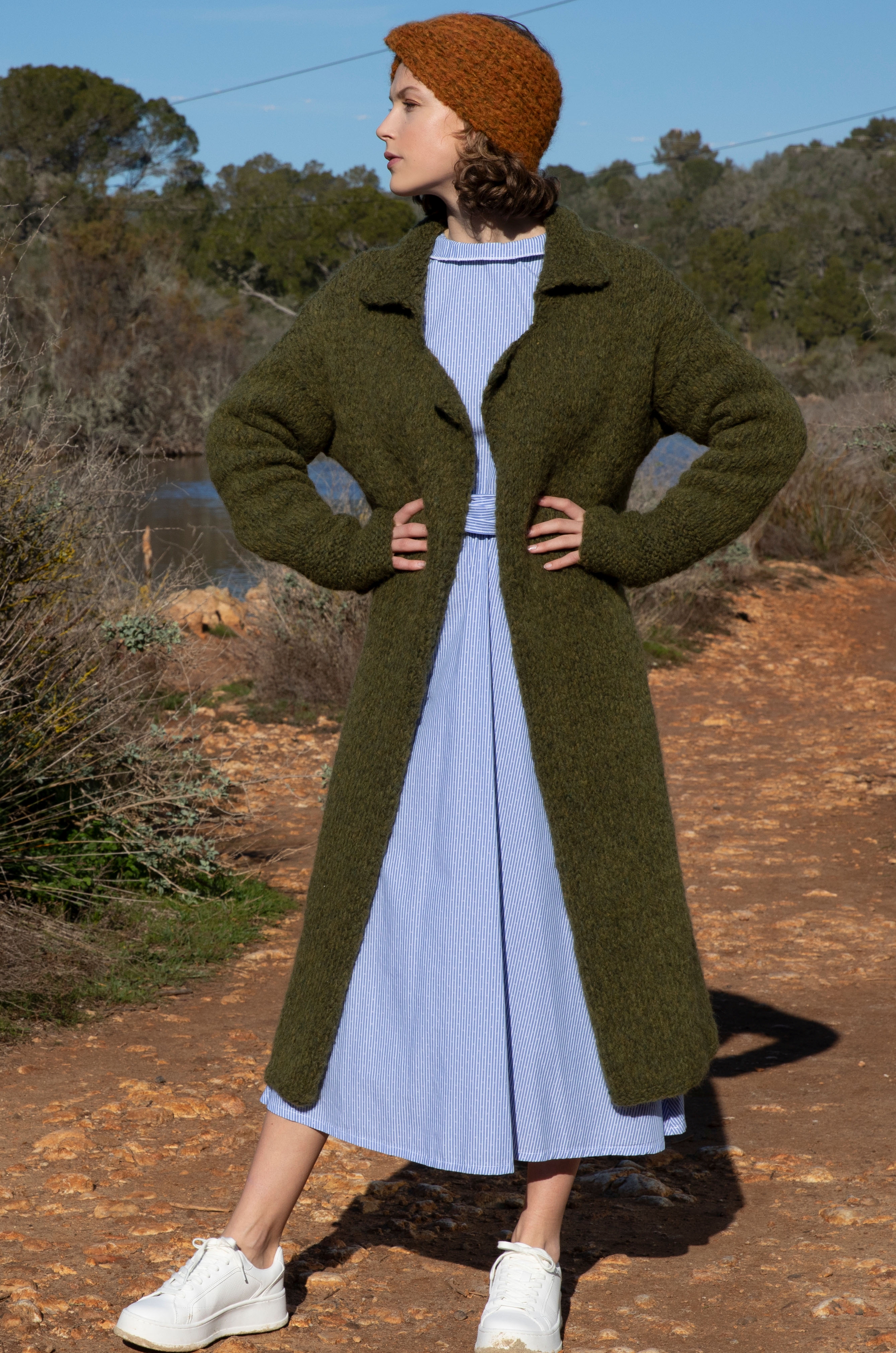  Rebecca 98 Modell 11 Mantel und Modell 12 Stirnband Cosy Alpaca 