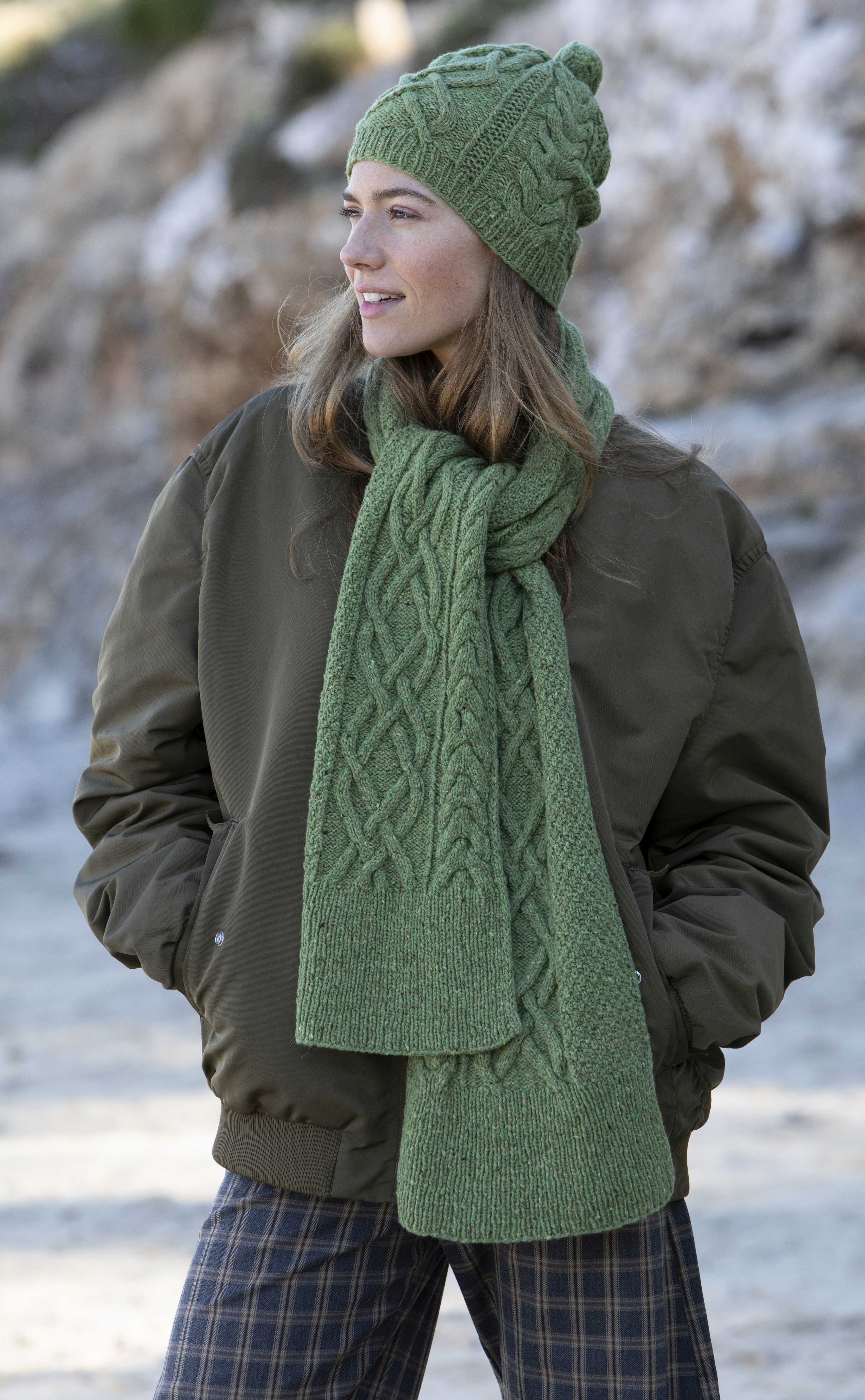  Rebecca 3-26 Modell 14 Mütze und 15 Schal Classic Tweed 